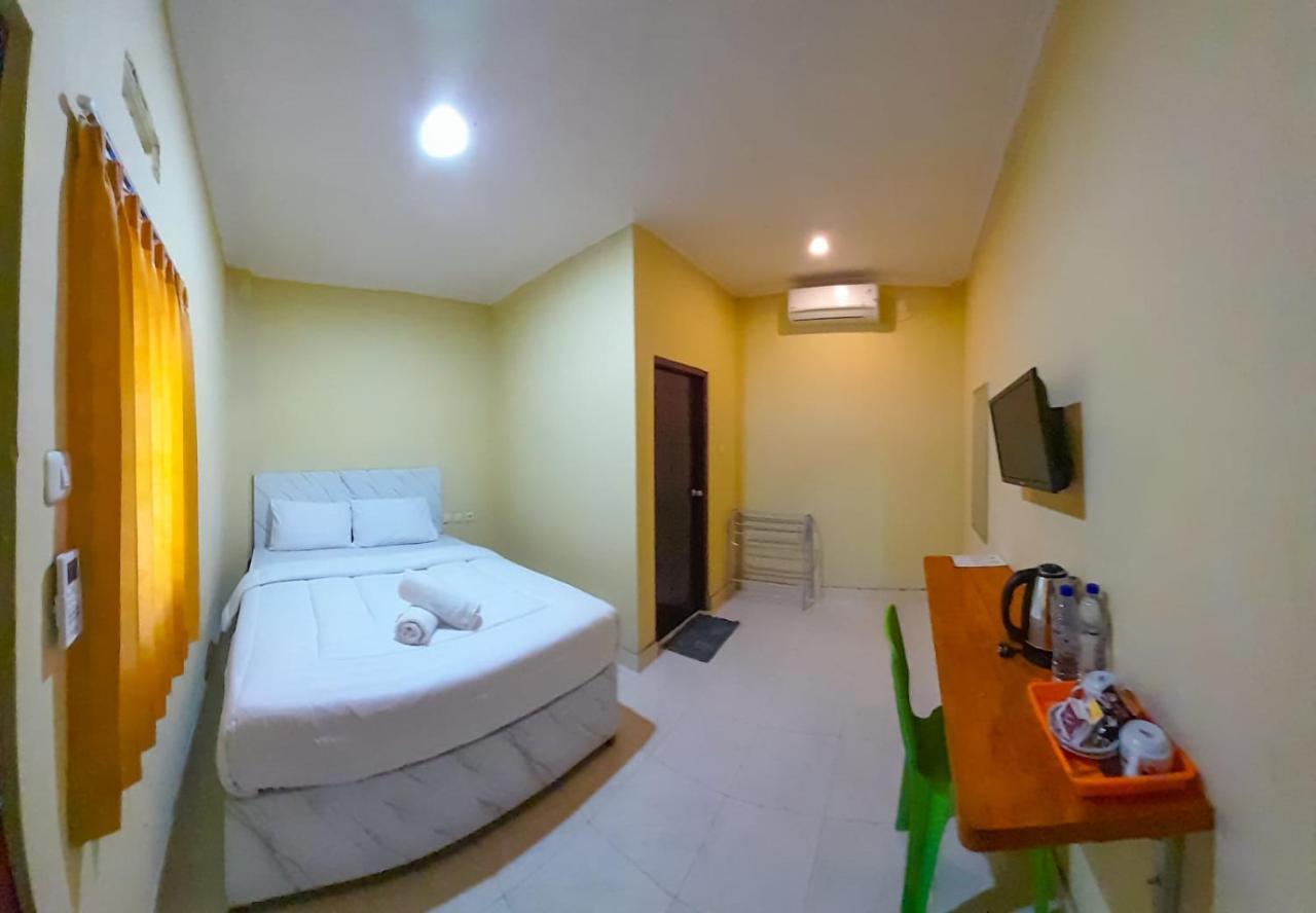 Fx72 Labuan Bajo Hotel Dış mekan fotoğraf