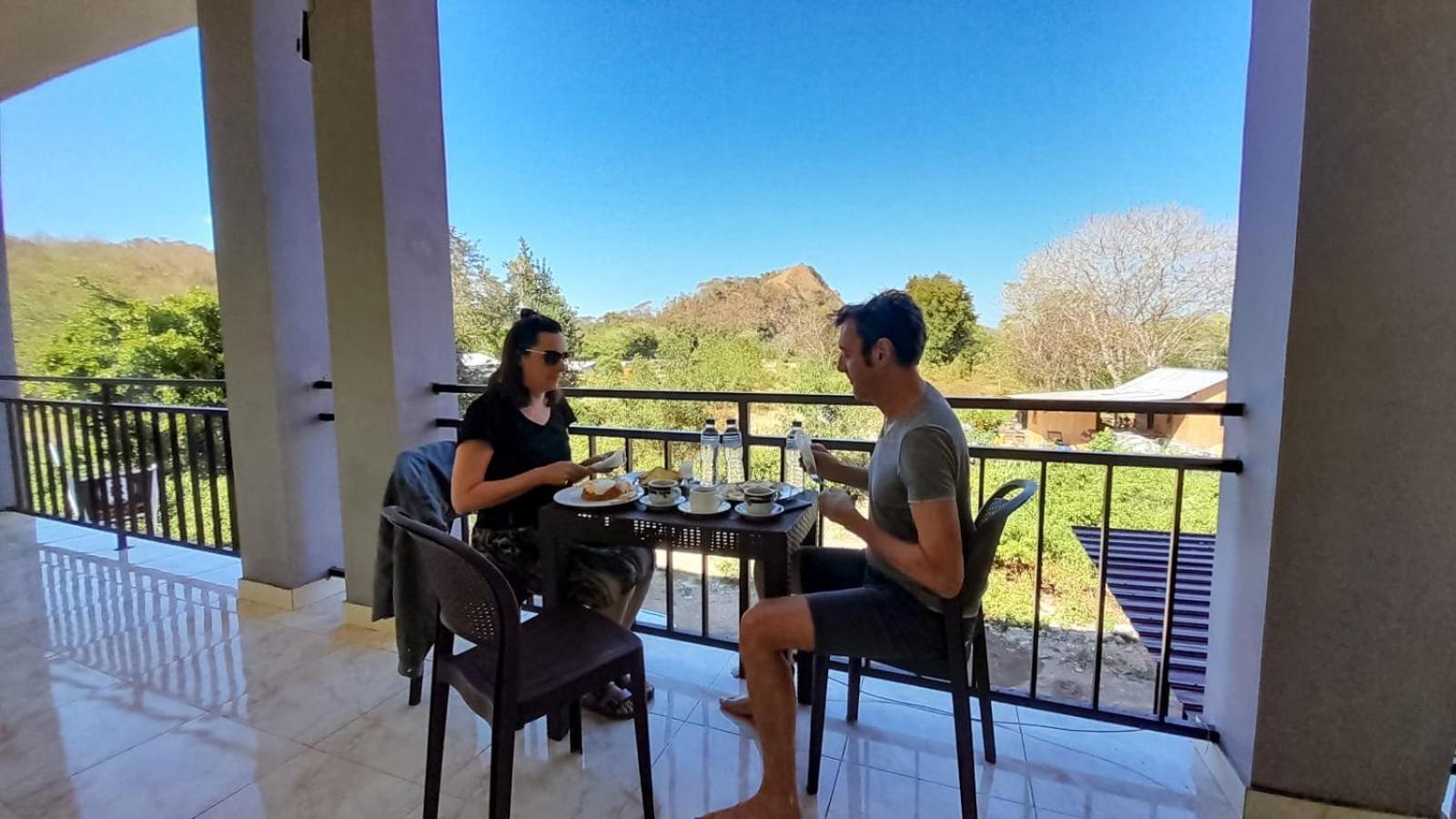Fx72 Labuan Bajo Hotel Dış mekan fotoğraf